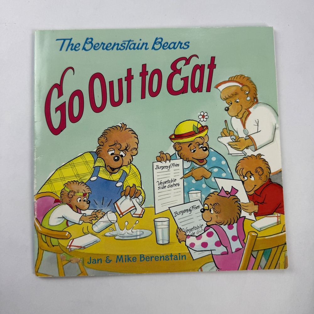 The Berenstain Bears Go Out to Eat Jan‎ Mike Berenstain First Edition 2010 PB
